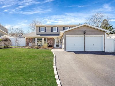 6 Lowery Avenue, Lake Grove, NY, 11755