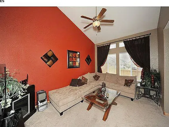 2 bed, 1222 sqft, $2,000 — Photo 4