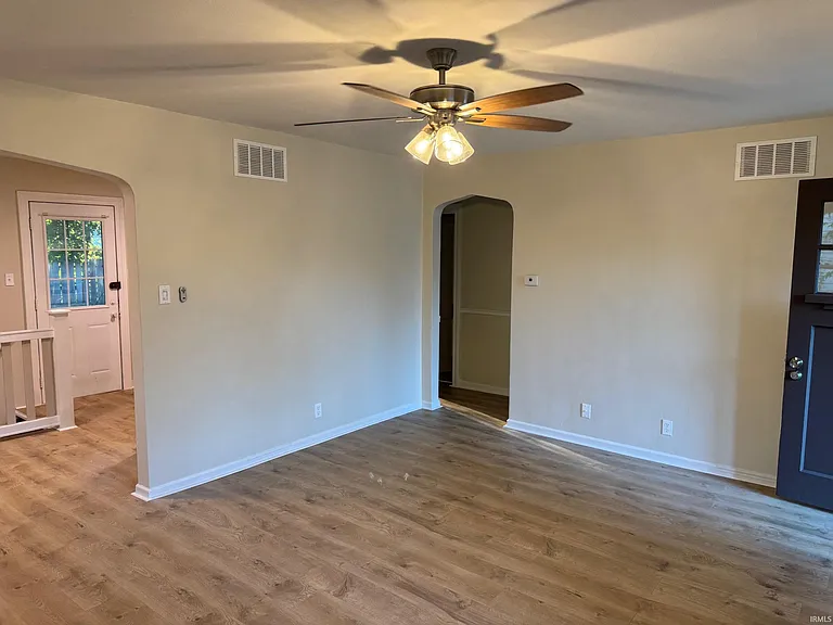 539 Goshen Ave — Photo 6