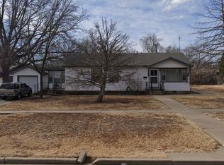 2416 7th Ave, Canyon, TX 79015