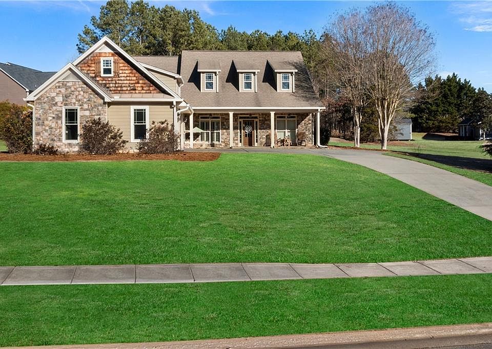 1st image of 69 Fallen Branch Cir SE