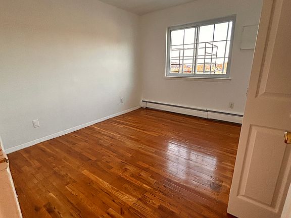 4th image of 33 Fero St #3
