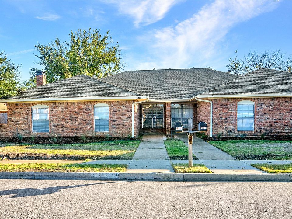 1st image of 2108 Teakwood Ln