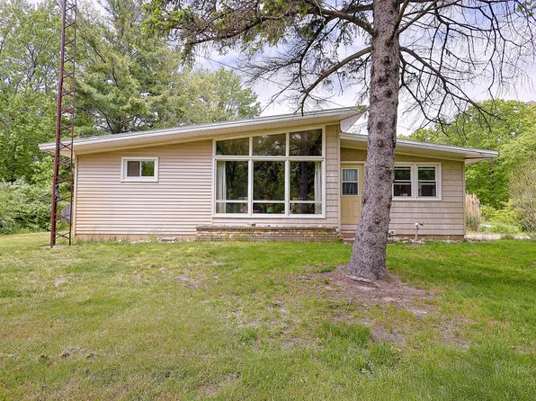 2576 Vine Ave, Muskegon, MI 49442