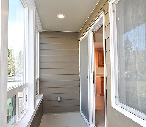 5th image of 11556 Greenwood Ave N APT 103