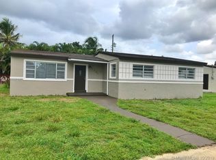 1121 NW 184th Dr, Miami Gardens, FL 33169