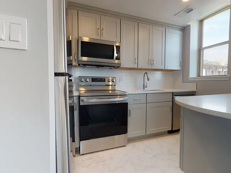1920 S St NW #702 — Photo 3