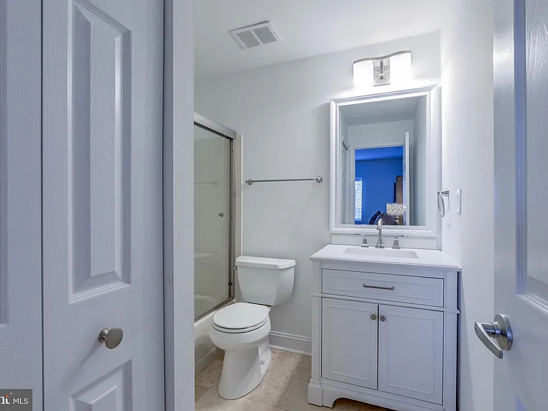 2751 Pennsylvania Ave #B103 — Photo 24
