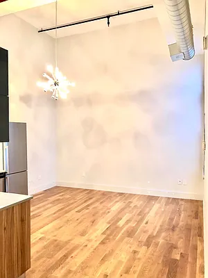 Rented by City Vista Inc | media 2