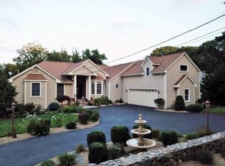 77 Watuppa Rd, Westport, MA 02790