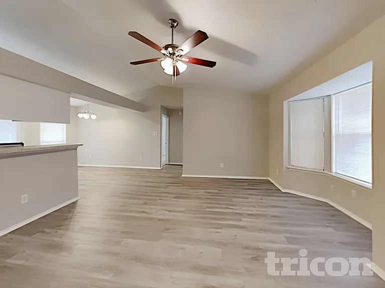 6625 Old Whitley Rd — Photo 4