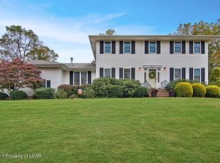 210 Eagle Rd, Mountain Top, PA 18707