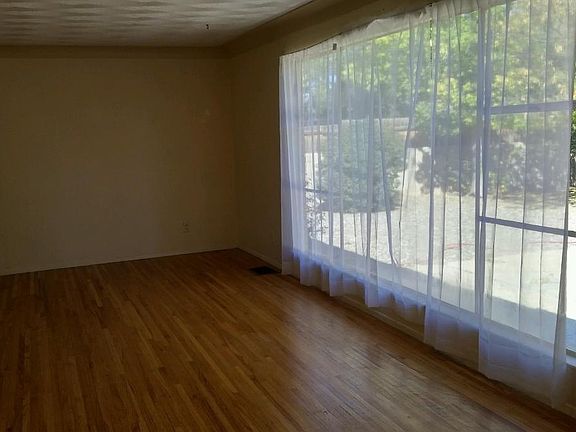 Dining Room/Living