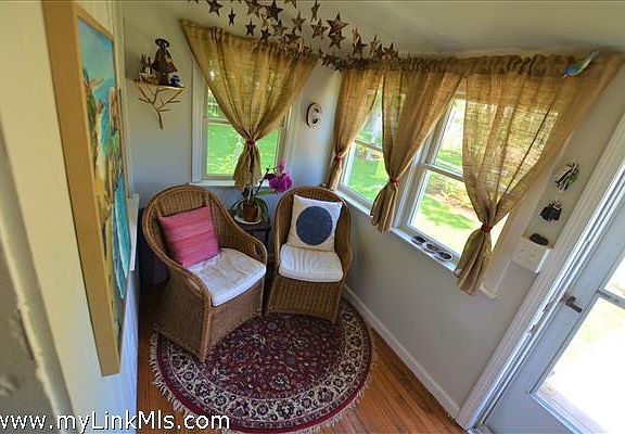 front entry foyer area