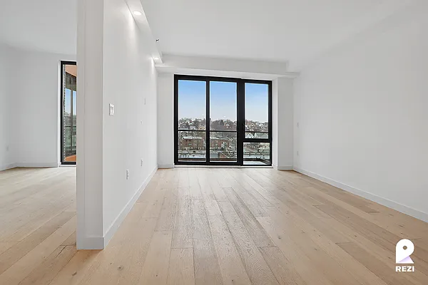 Rented by REZI | media 8