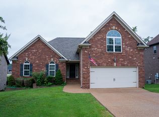 1112 Secretariat Dr, Mount Juliet, TN 37122