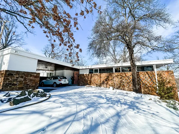 7346 S Sleepy Hollow Dr, Tulsa, OK 74136