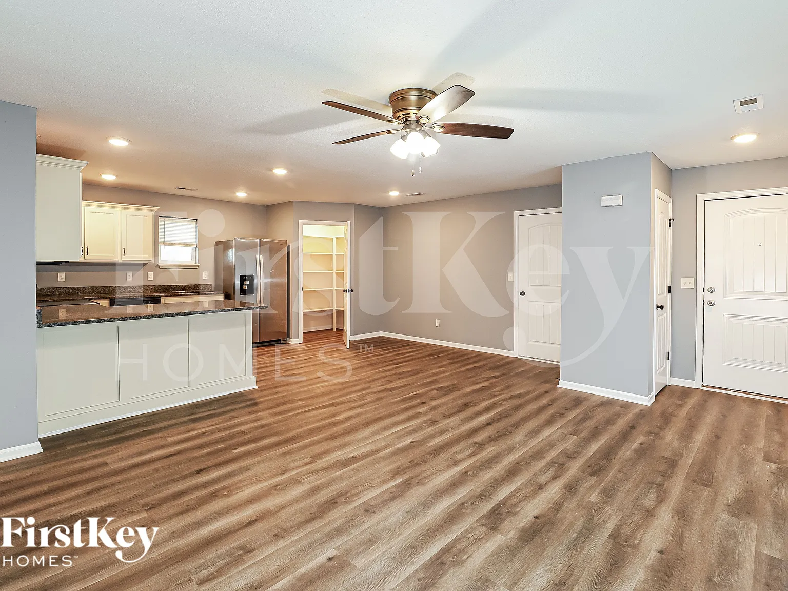 3 bed, 2.0 bath, 1200 sqft, $1,865 — Photo 4