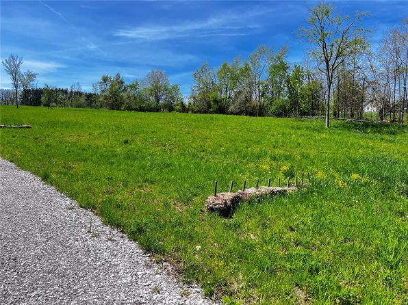 1001 Legacy Ln, Perryville, MO 63775