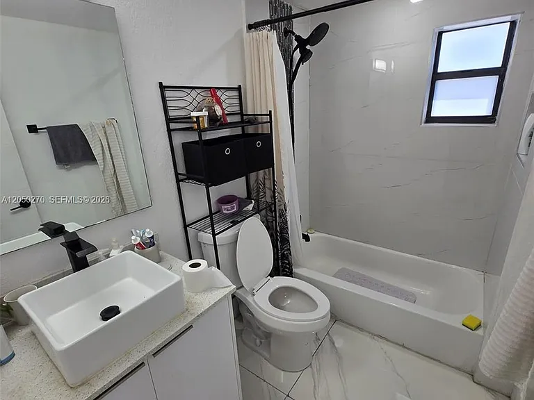 1281 NE 110th St #1281 — Photo 7