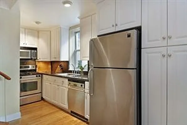 Sold by Douglas Elliman | media 19