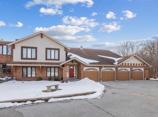 3420 Beckwith Ln #1B, Crete, IL 60417