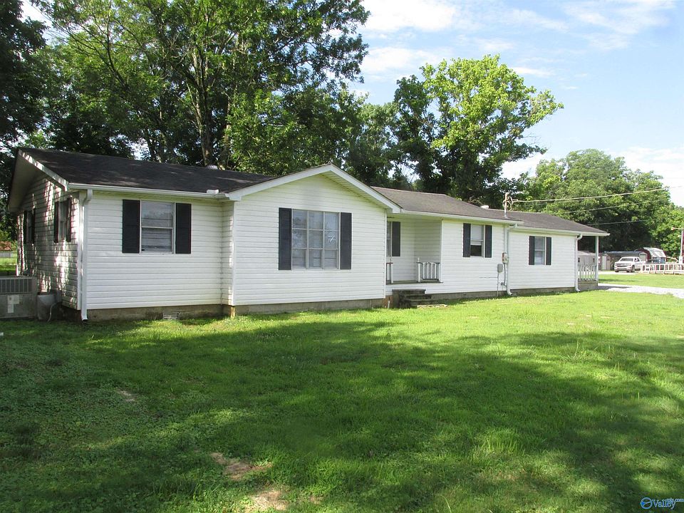 1st image of 1452 Cave Spring Rd