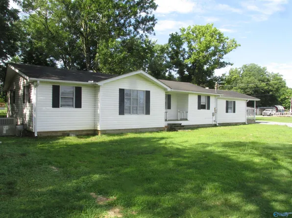 1452 Cave Spring Rd, Owens Cross Roads, AL 35763