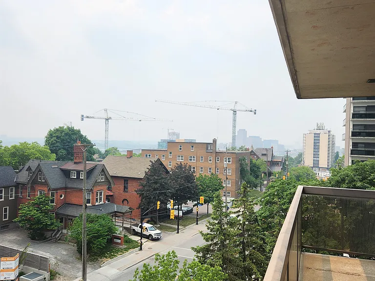 440 Gloucester St — Photo 13