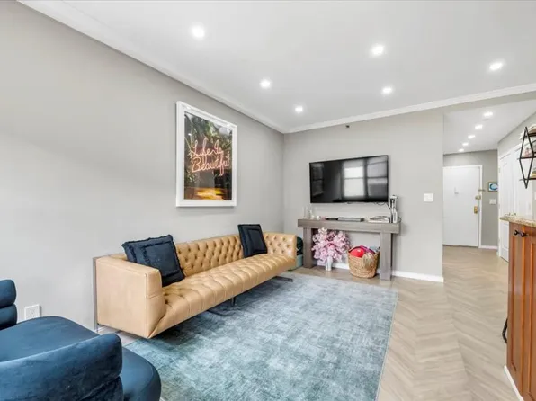 134 West End Avenue 3B image 2 of 14