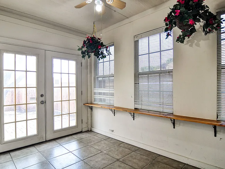 3960 Bexhill Dr — Photo 23