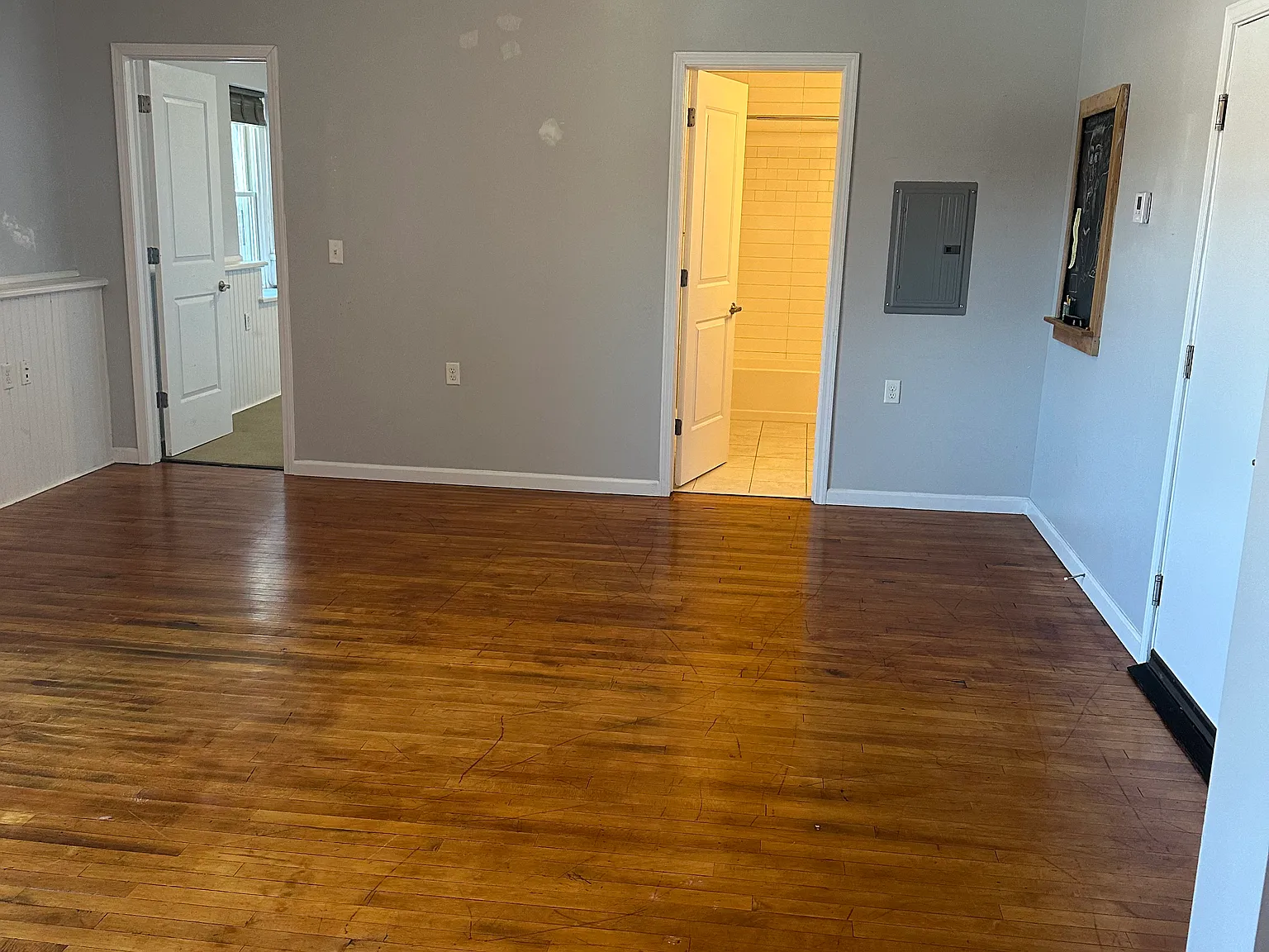 169 Elk St — Photo 2