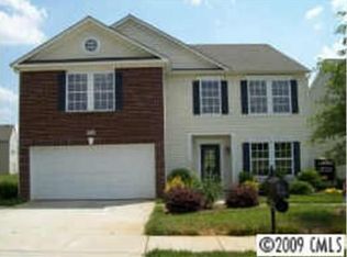 8813 Oak Dr, Charlotte, NC 28269