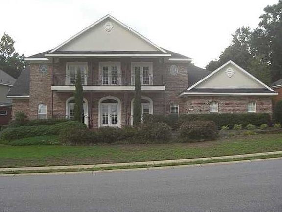 3rd image of 100 Clubhouse Dr