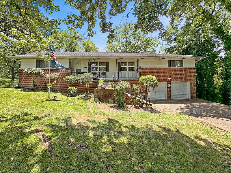 1st image of 703 Barlow Way