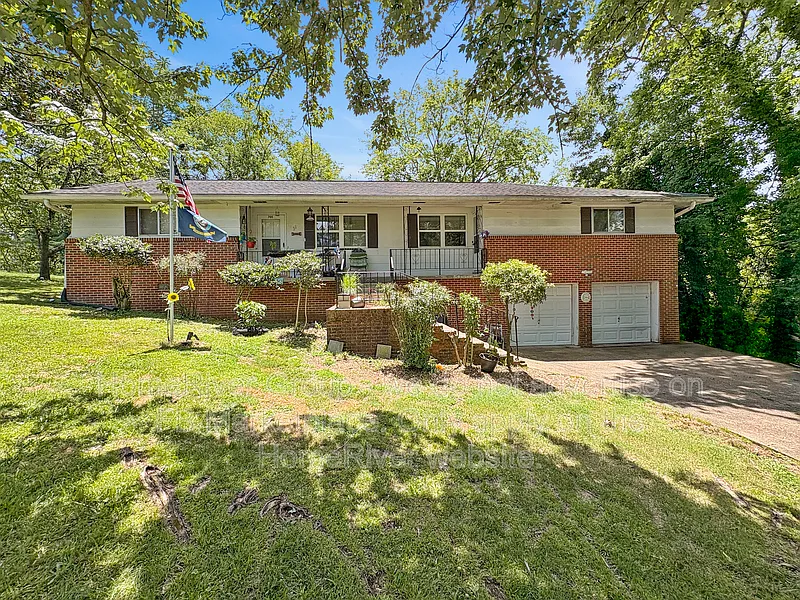 703 Barlow Way