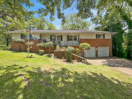 703 Barlow Way Photo 1