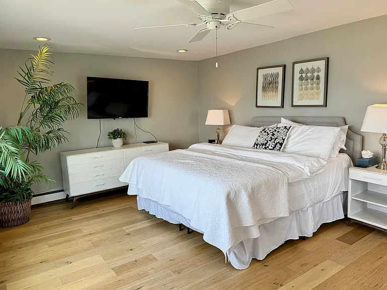 36 Sunset Ave — Photo 5