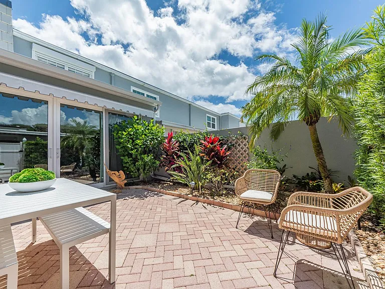 2735 Ocean Dr #A-18 — Photo 20