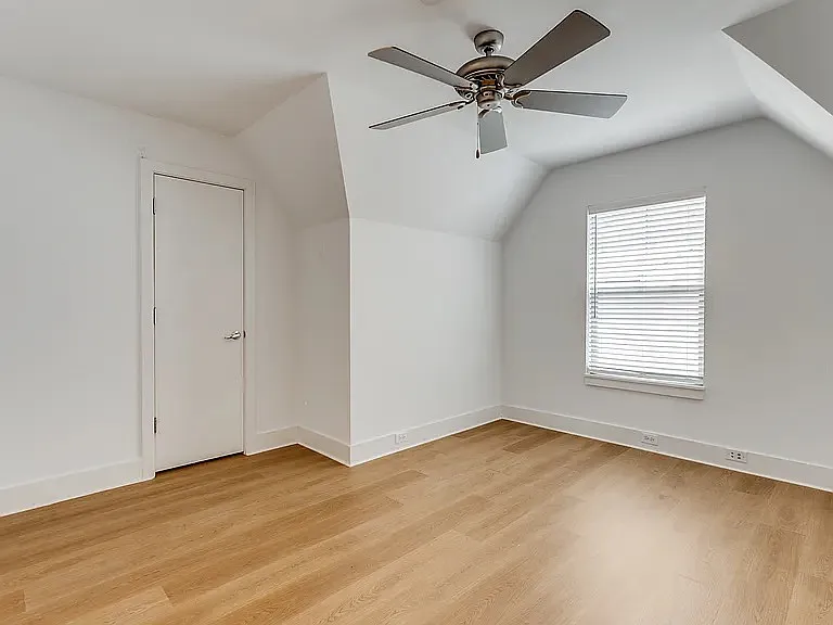 3428 Rosedale Ave #D — Photo 6