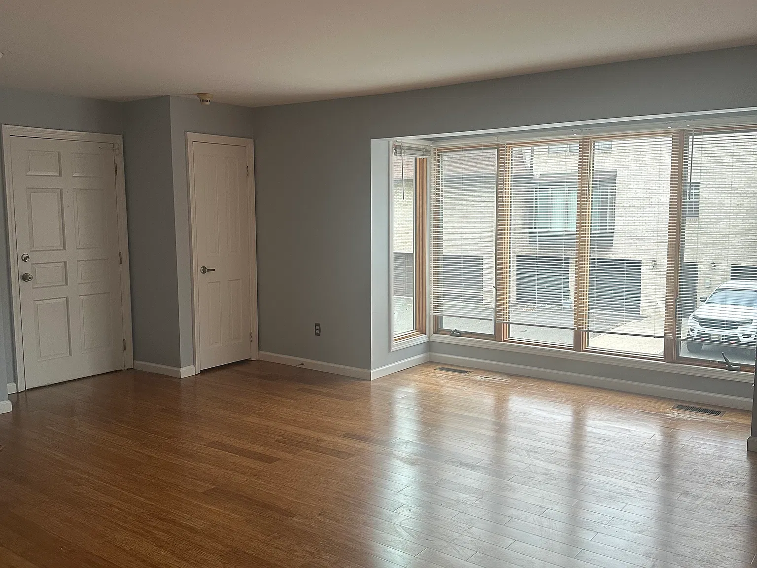 1 bed, $2,300 — Photo 2