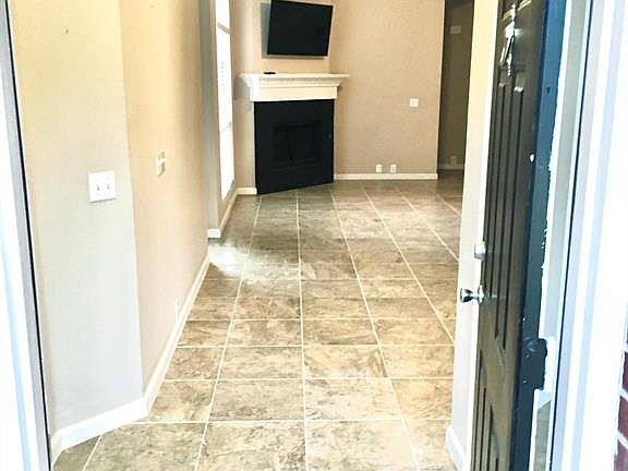 4th image of 4240 Creekstone Dr