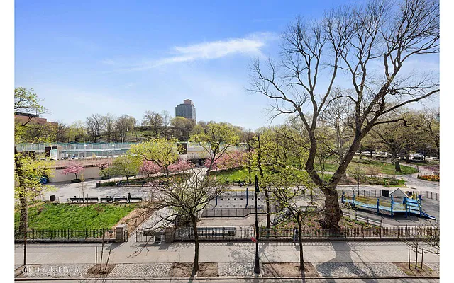 Sold by Douglas Elliman | media 33