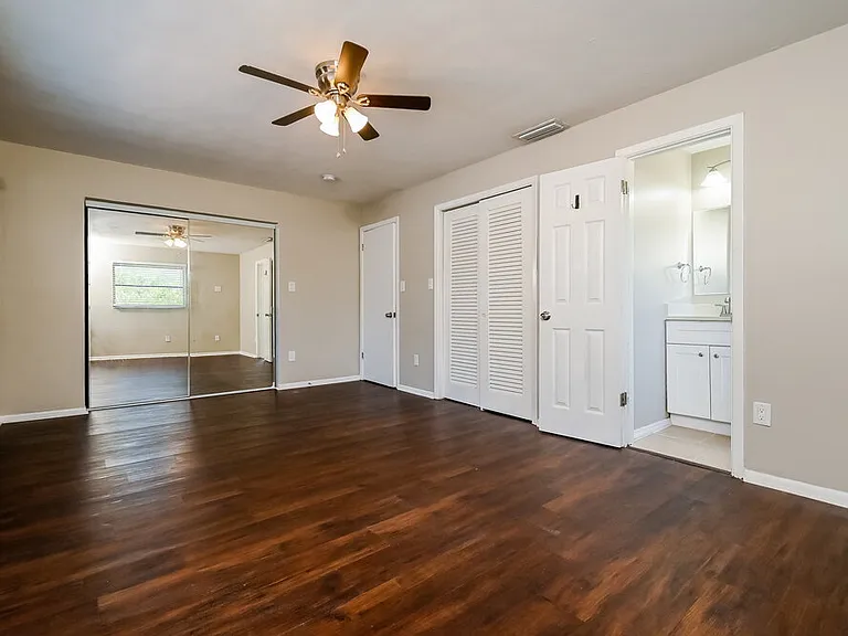 712 Canterbury Rd — Photo 8