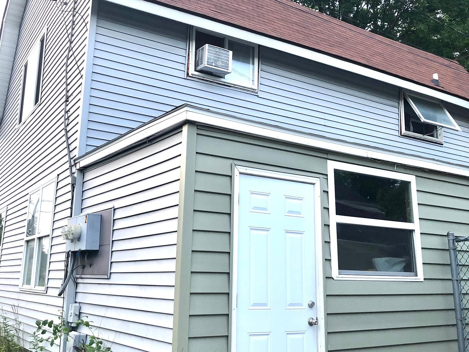 107 Esterly St 1B, East Jordan, MI 49727 Zillow