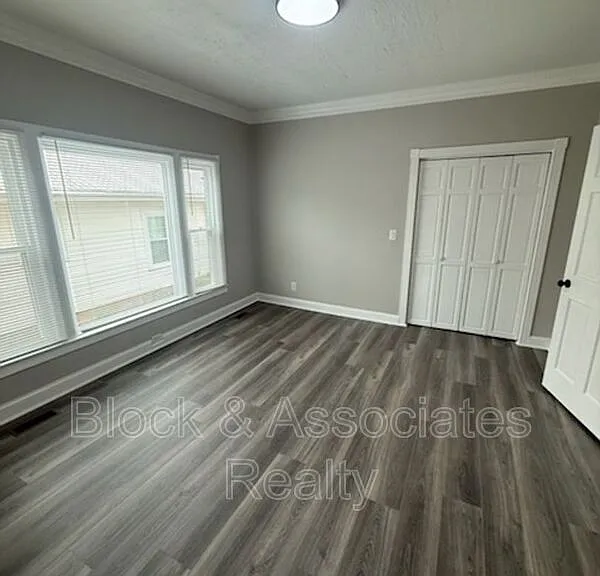 1007 Sunset Ave — Photo 7