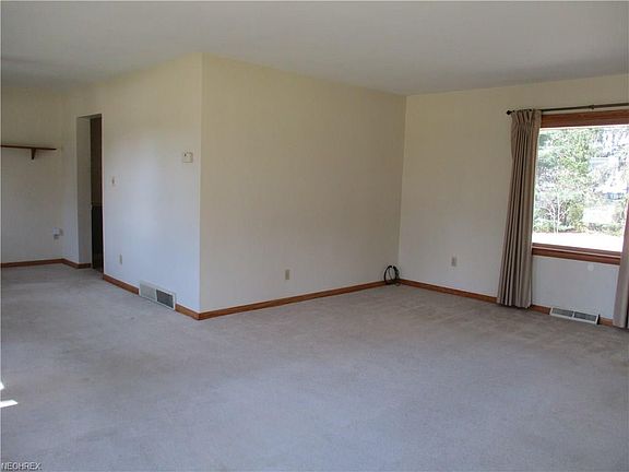 4th image of 641 Magnolia Ave
