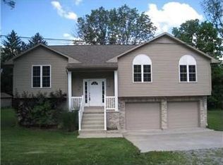 1006 Penn Wright Ln, Trafford, PA 15085