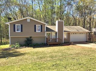240 Cypress Cir, Carrollton, GA 30116