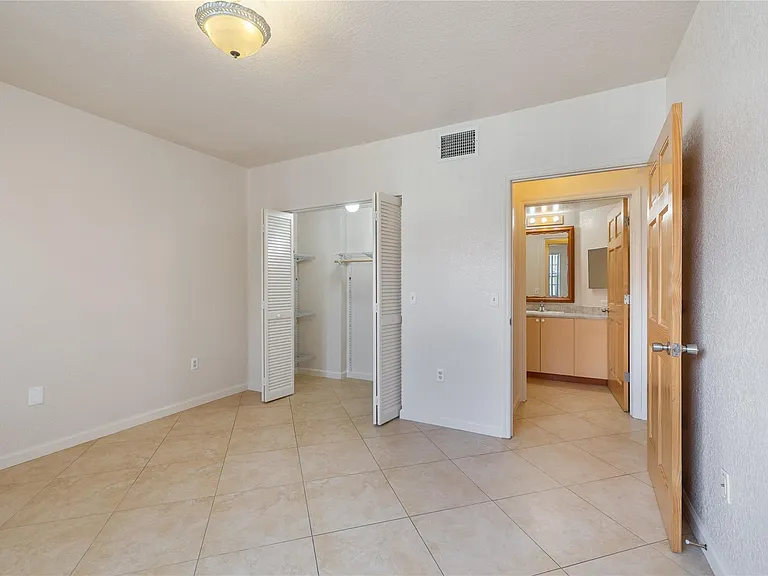 1204 Belmont Ln #1204 — Photo 12